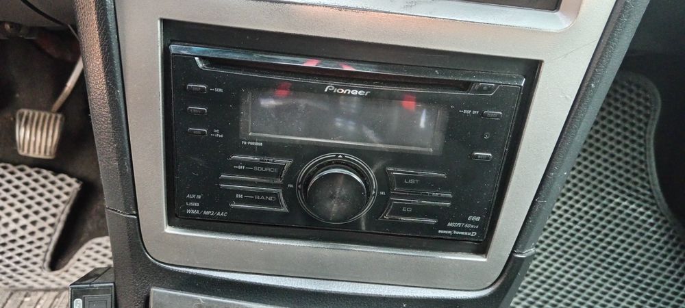Pioneer 6050 sotiladi