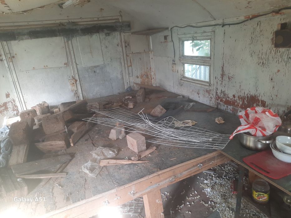 Продам будку-вагончик для хранения хозяйственных инвентаря, и мн др