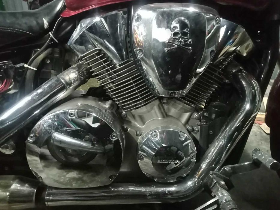 Продам Honda VTX-1300