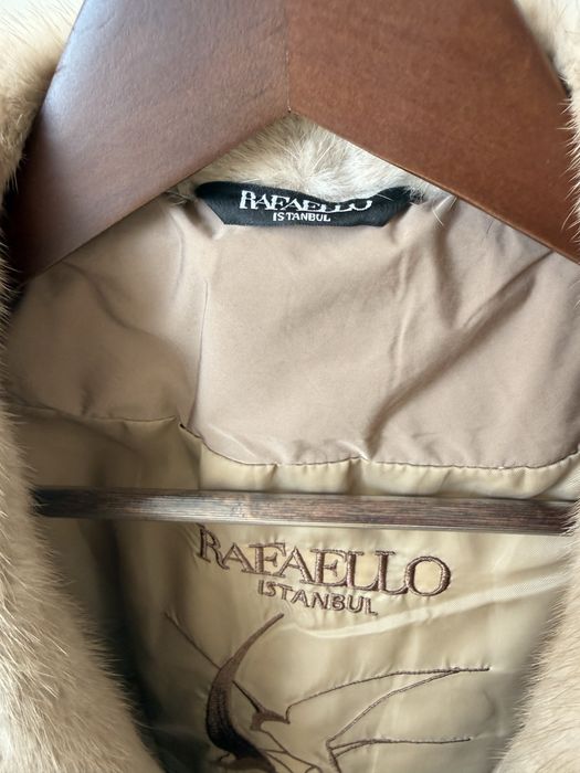 Женская куртка Rafaello