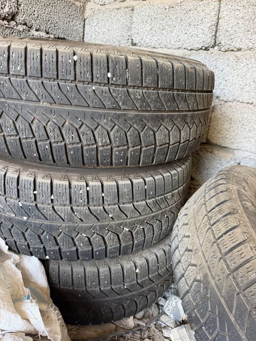 Зимние шины, 216/60R/16 95T с дисками вместе