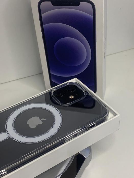 Айфон 12 продам срочно