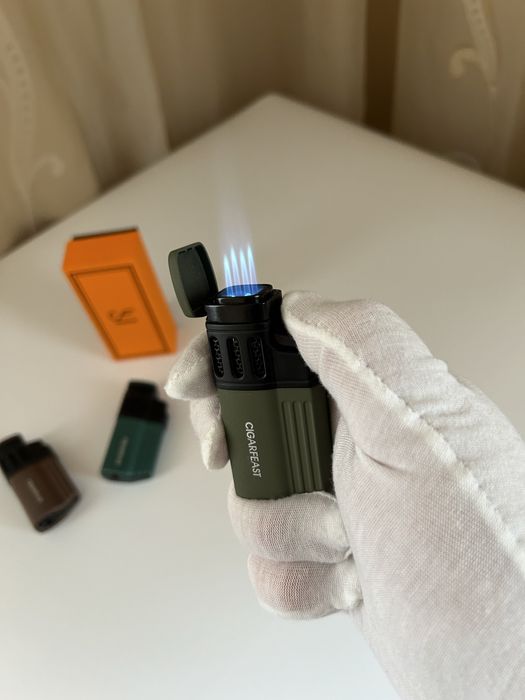 Запалка за пури CIGARFEAST с 4 джет пламъка - 3 цвята