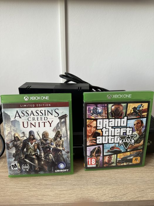 Xbox one 500GB + 2 jocuri CD