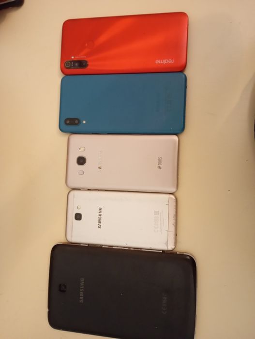 Продаю запчасти самсун реалми