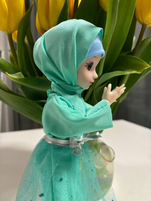 Кукла в мусульманском костюме