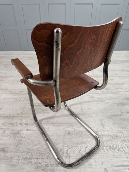 Винтидж стол по дизайн на Mart Stam Р407