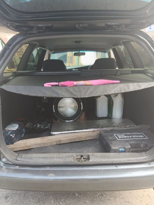 Срочно продам Тайота Калдину 1995 года