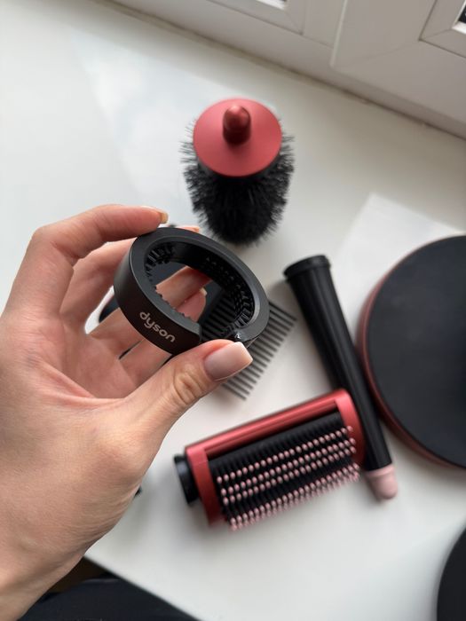 Продам стайлер Dyson