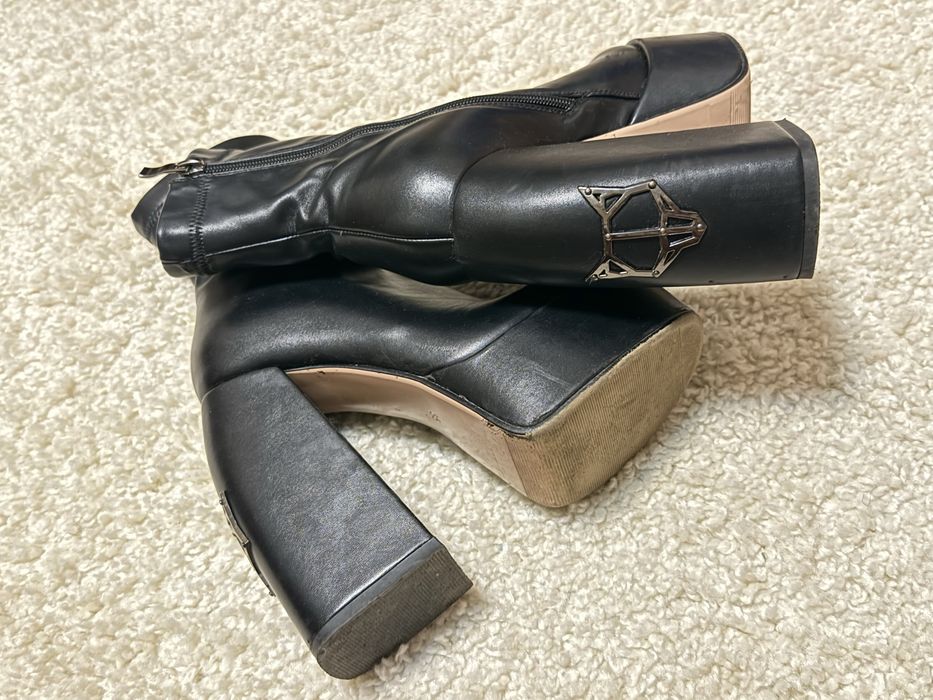 Срочно продам ботьльоны NakedWolf