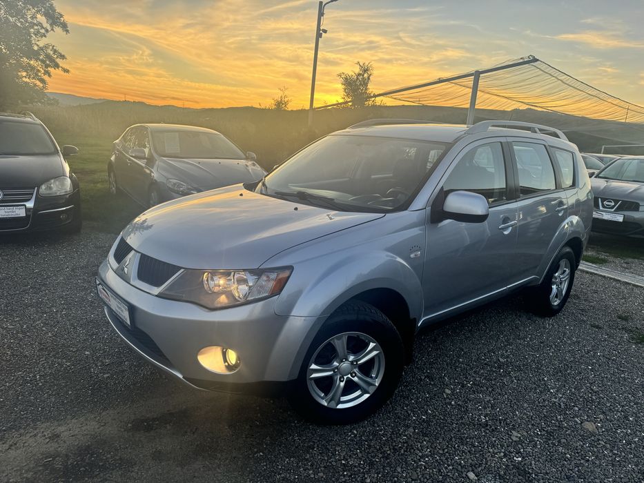 Mitsubishi Qutlander 20TDI~156000 km Posibilitate Rate Cash Buy Back