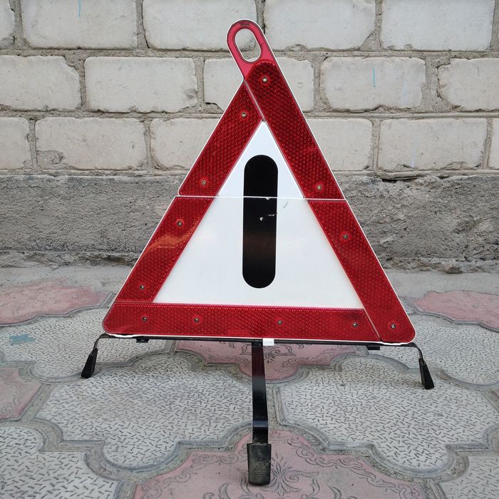 Аварийный знак Mercedes