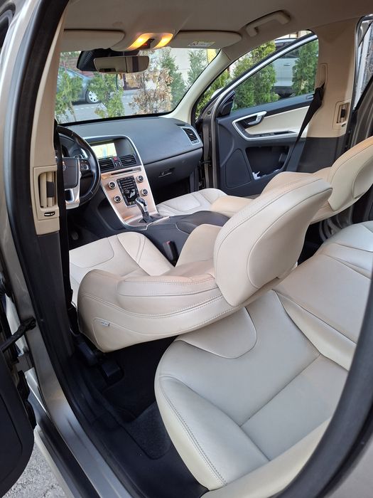 Proprietar Vand  Volvo xc60 4x4