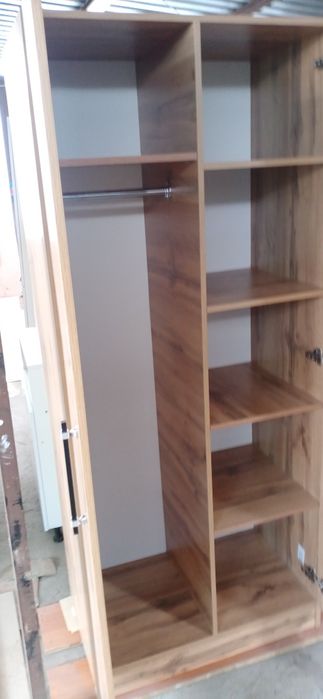 Шкаф плательный для одежды