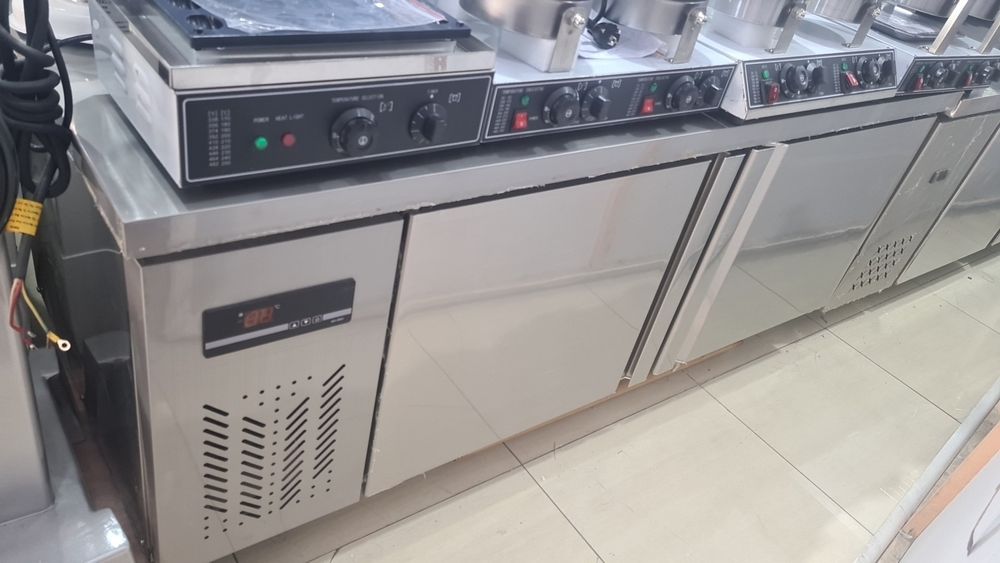 Стол холодильный