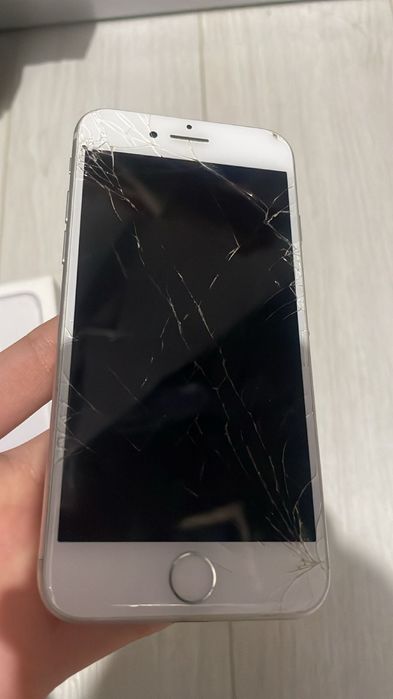 телефон айфон,7мой