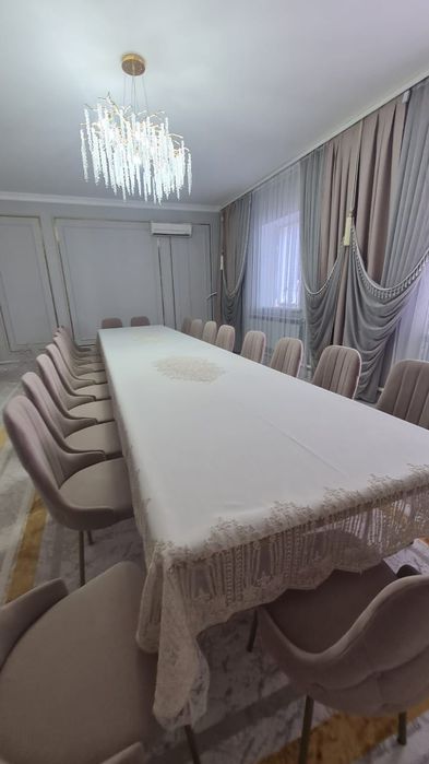 Стол и стулья в наборе