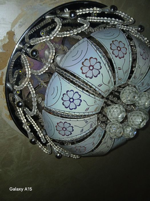 Lyustra sotiladi hamma joyi ishlidi