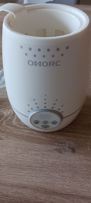 Уред за затопляне на бебешки бутилки и храна