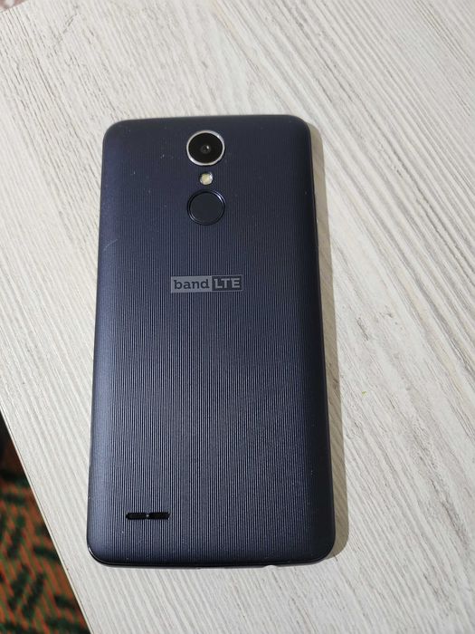 Телефон lg . корея