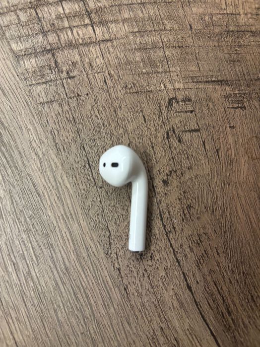 AirPods 2 (правый)