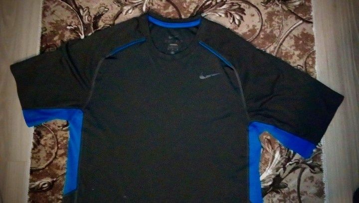 Tricou sport bărbați Nike Dri-FIT mărimea M original - fitness / alergare