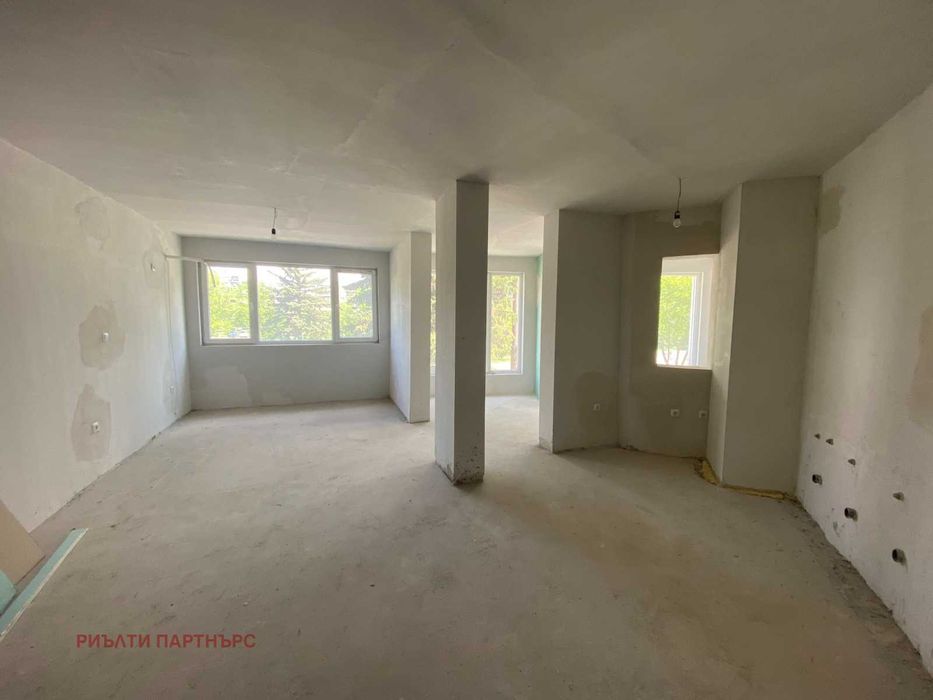 Продава се Двустаен апартамент в Перник, Изток - 102 кв.м за 1030 €/кв.м - Снимка #6