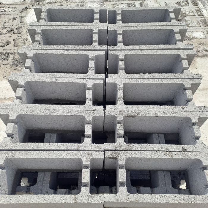 Bolțari pentru fundație si temelie, din beton , vibropresati