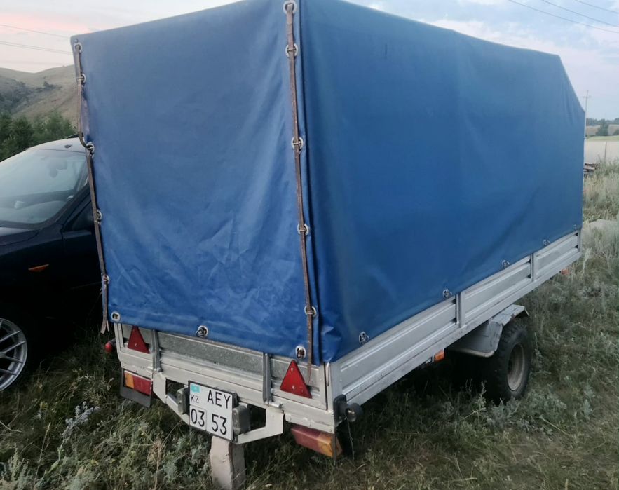 Прицеп легковой 4 колёсный