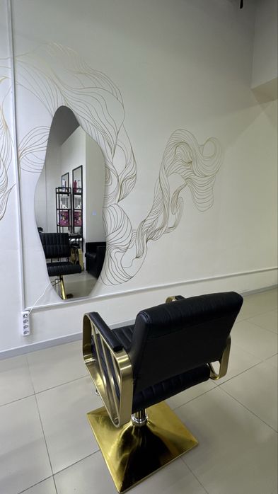 Сдам парикмахерское кресло