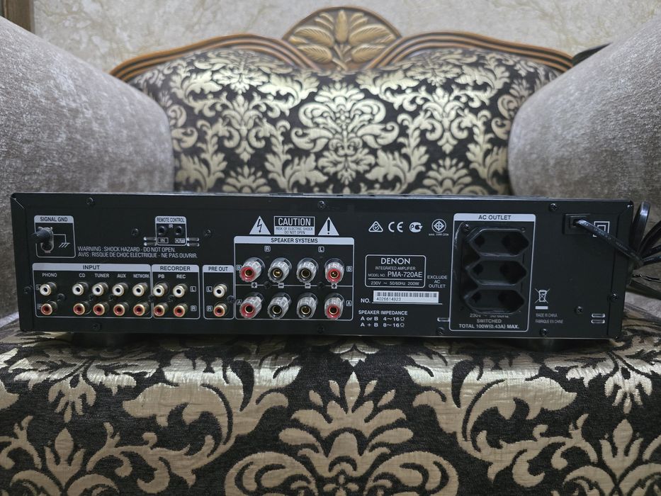 Продается усилитель DENON PMA-720AE