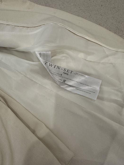 Дамски кюстюм: сако и панталон на Twin set