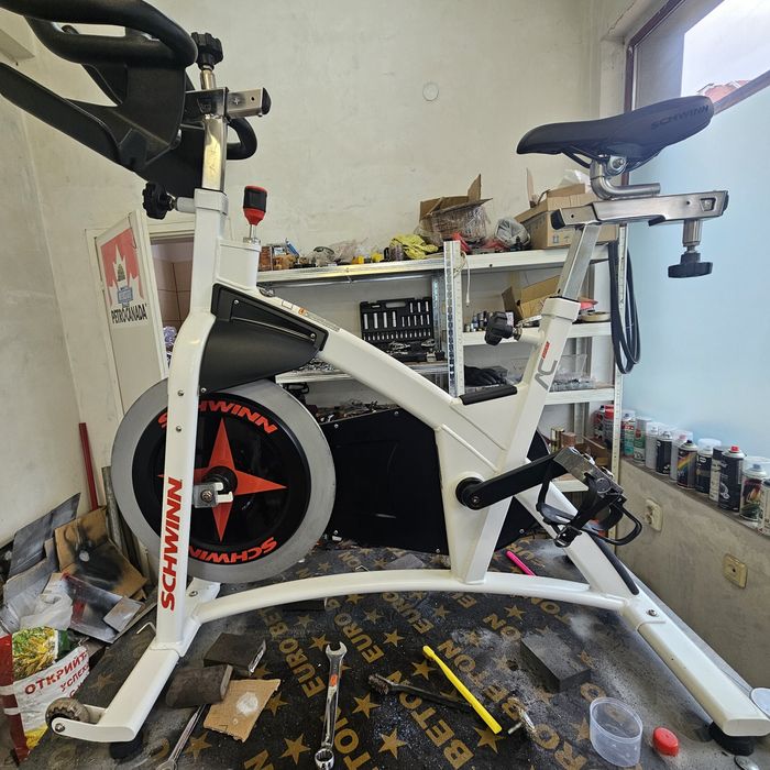 Продавам 3 бр проф. спининг колела [Spinning bike] Schwinn