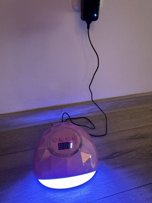 Lampa UV LED pentru unghii