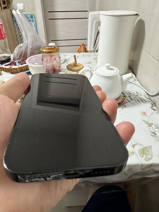 Продаю Apple Iphone 14 pro