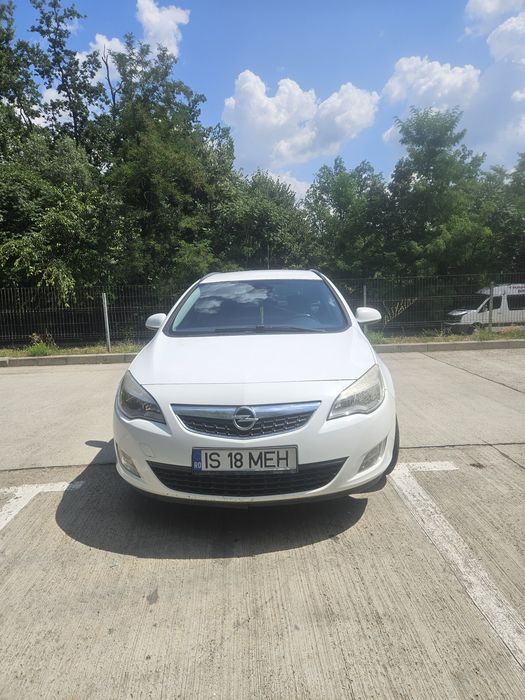 Astra j 2011, 1400cm benzina
