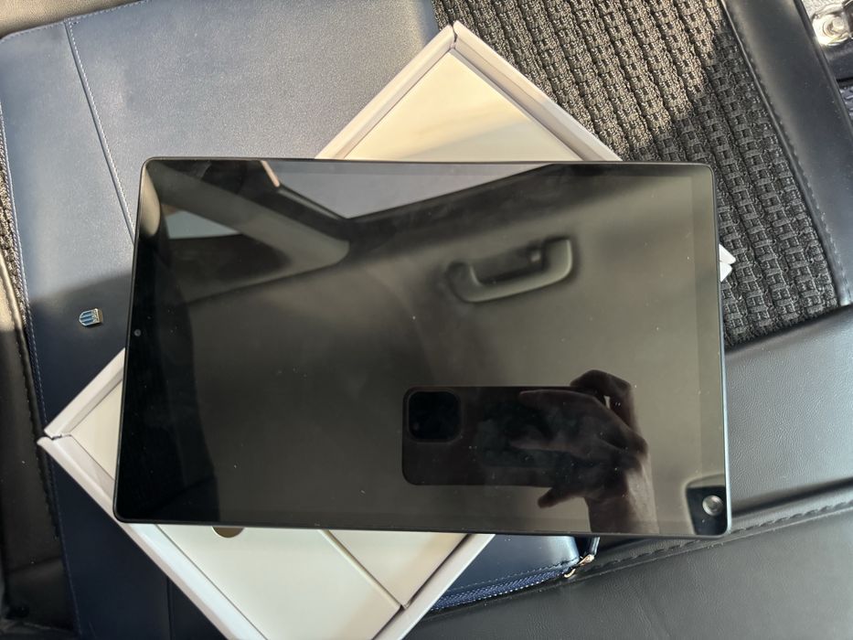 Lenovo Tab m10 FHD plus