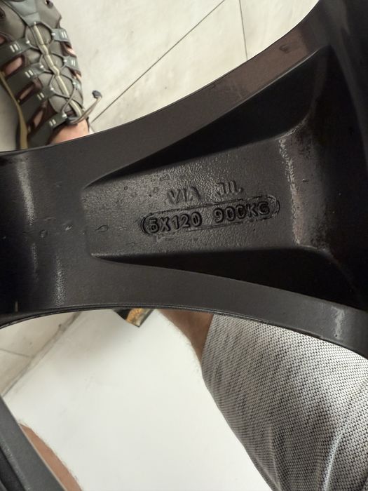 Гуми с Джанти за ауди Q7