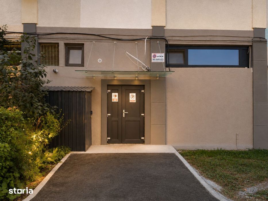 Spatiu comercial de inchiriat – Str. Ravensburg, Satu Mare Cu Vitrina