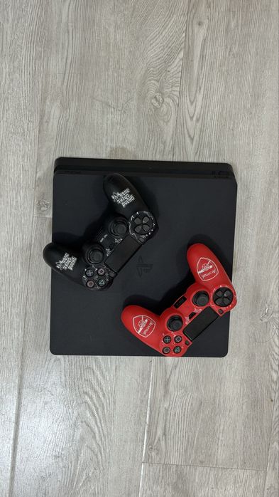 Play station slim 4