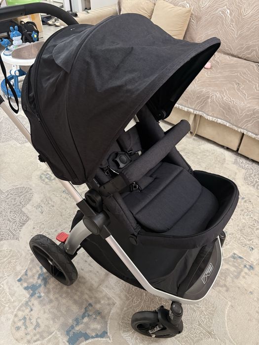 Коляска Mountain Buggy Cosmopolitan 2.0