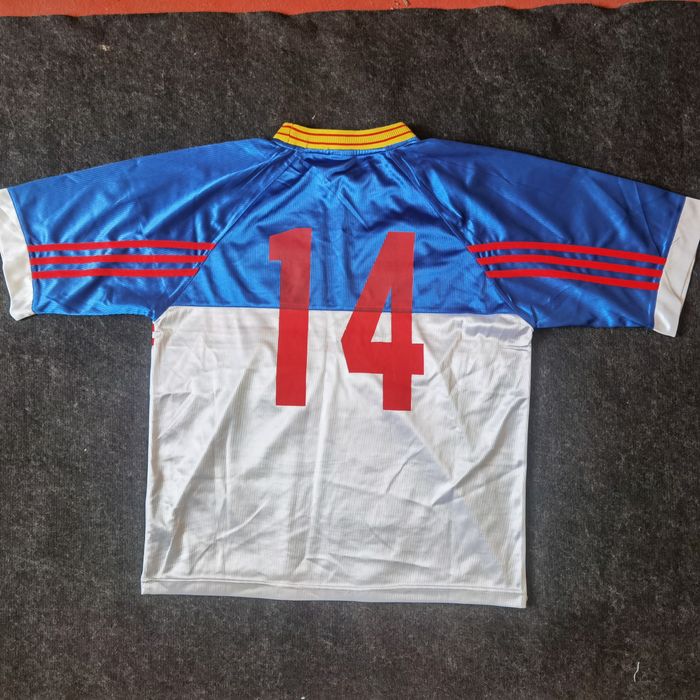 Tricouri fotbal, de colectie.