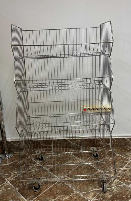 Sistem cosuri metalice pentru expunere/promotii