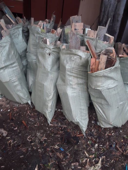 Дрова в мешках