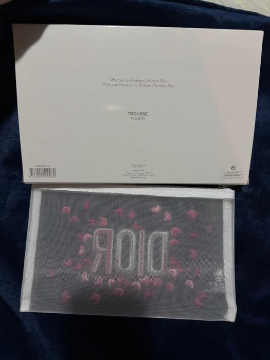 Portfard Dior roz cu logo