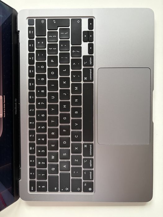 Macbook 2020 M1 256GB 8GB RAM