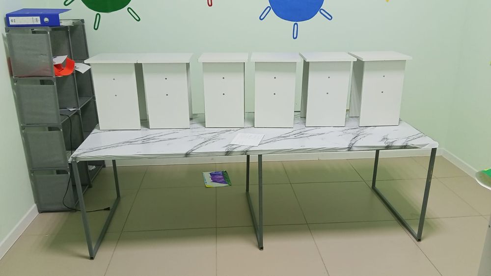 Парта, шкаф для документов