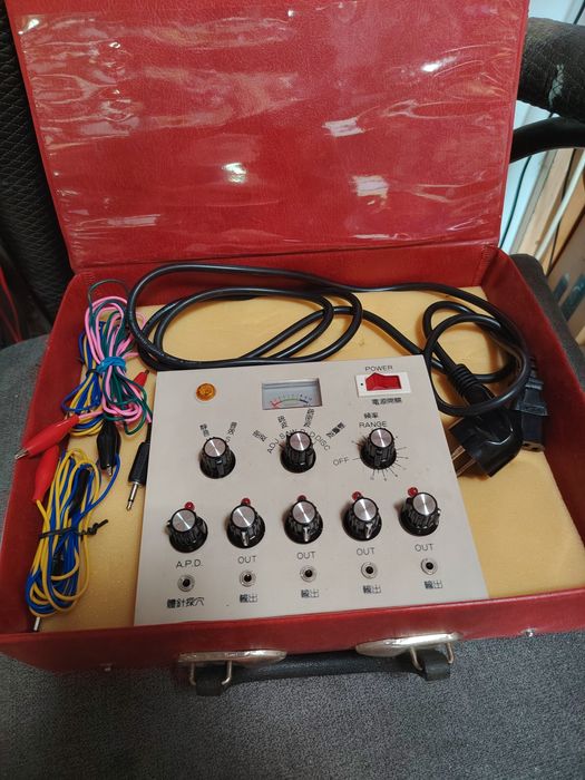 Aparat electro acupunctură și stimulare