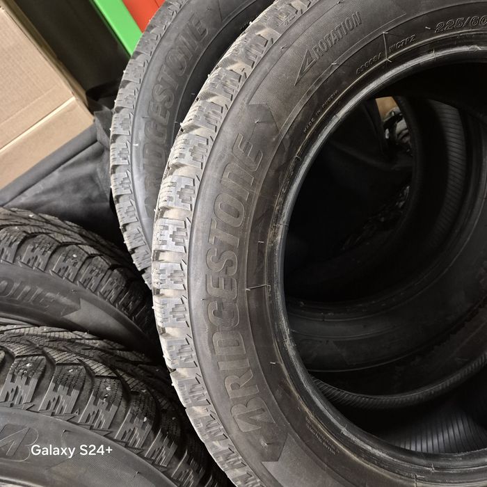 Зимние шины Bridgestone 225/60/R17