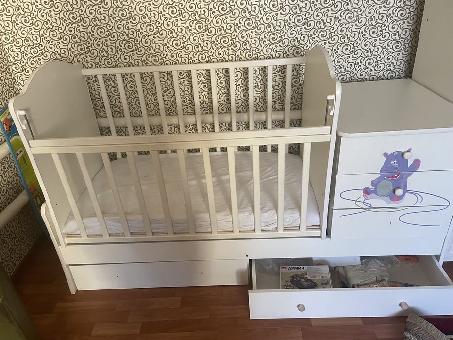 Продам кровать